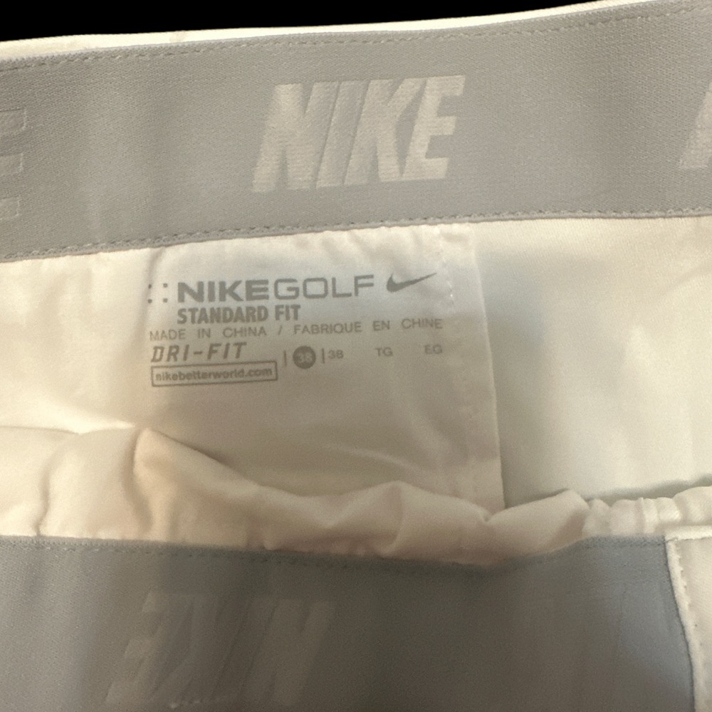 Nike Men’s Dri Fit Golf Shorts Size 38 NWT - Picture 2 of 5